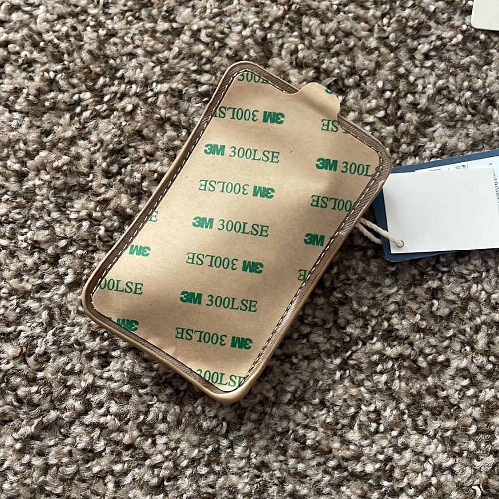 Universal Thread - Picture 2 of 2